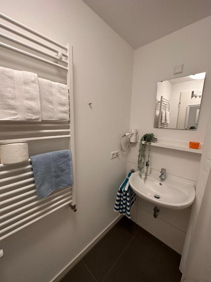 Stilvolles Und Modernes Appartement Mit Sonnigem Balkon In Flughafen- Und Messenaehe 31 Leinfelden-Echterdingen Dış mekan fotoğraf